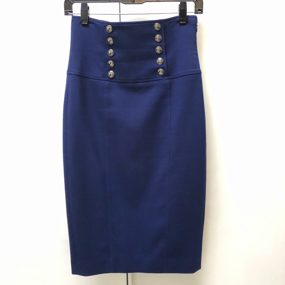 Burberry women high waist pencil skirt. Size 2.